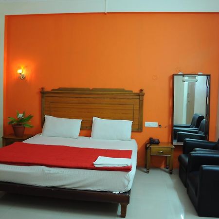 Hotel Duke Мадурай Екстериор снимка