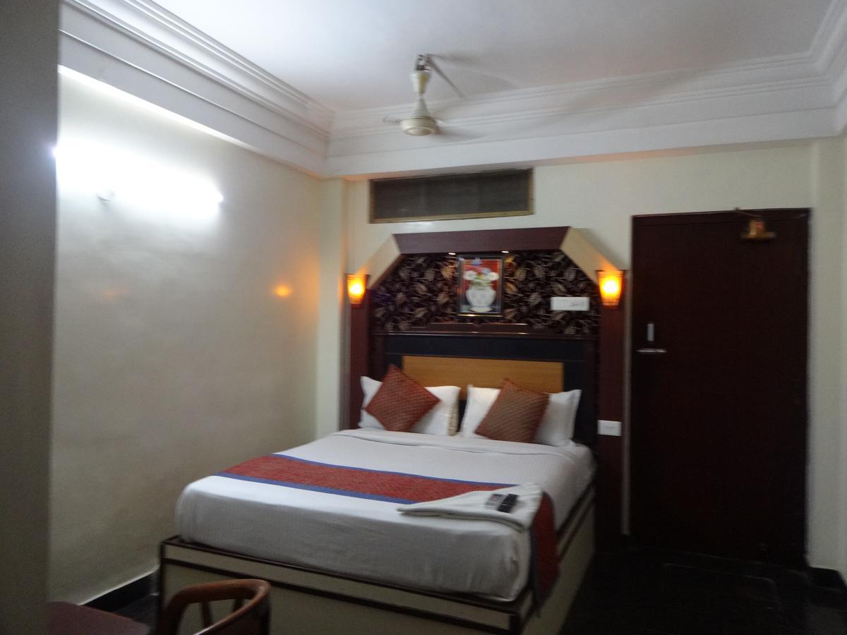 Hotel Duke Мадурай Екстериор снимка